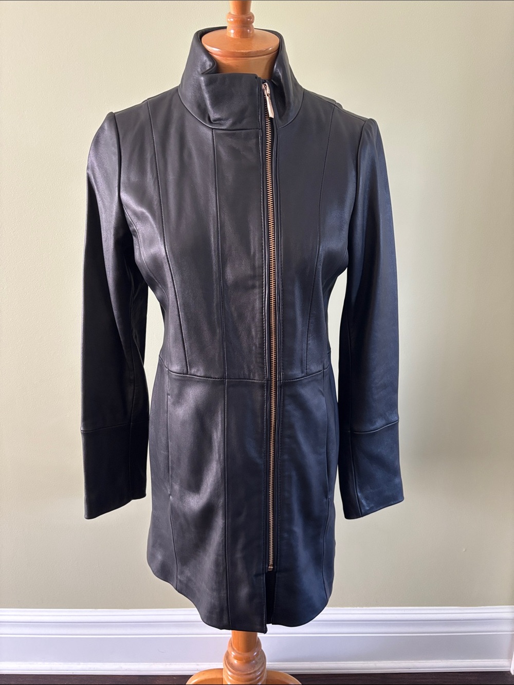 Women's Black Leather Zip-Front Coat